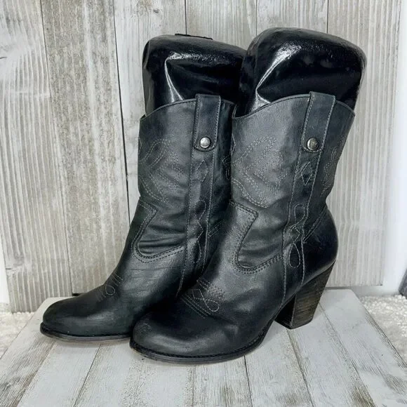 Gianni Bini Black Leather Aces Wild Cowboy Style Boots Size 8.5 - Picture 1 of 11